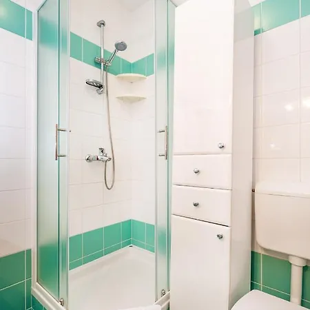 Apartamento Visnjik - Self Check-in, Free Garage *