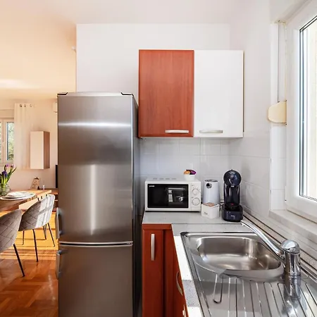 Visnjik - Self Check-in, Free Garage *