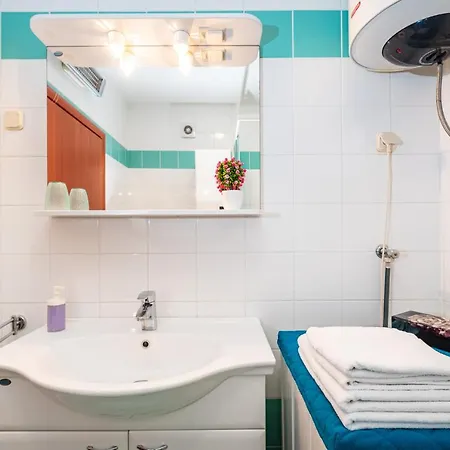 Apartamento Visnjik - Self Check-in, Free Garage Zadar