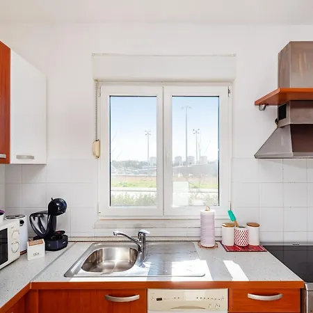 Apartment Visnjik - Self Check-in, Free Garage Zadar