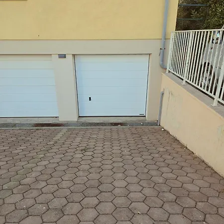 아파트 Visnjik - Self Check-in, Free Garage *