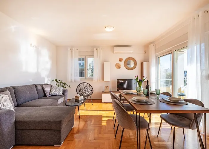 Visnjik - Self Check-in, Free Garage Διαμέρισμα