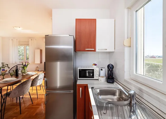 Visnjik - Self Check-in, Free Garage *