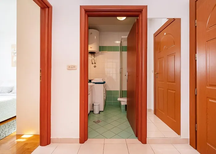 Διαμέρισμα Visnjik - Self Check-in, Free Garage *