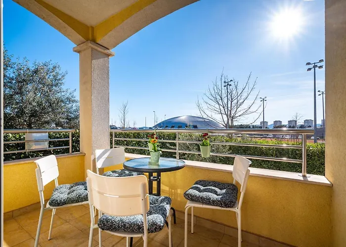 Διαμέρισμα Visnjik - Self Check-in, Free Garage