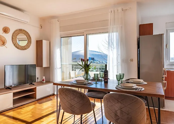 Διαμέρισμα Visnjik - Self Check-in, Free Garage *