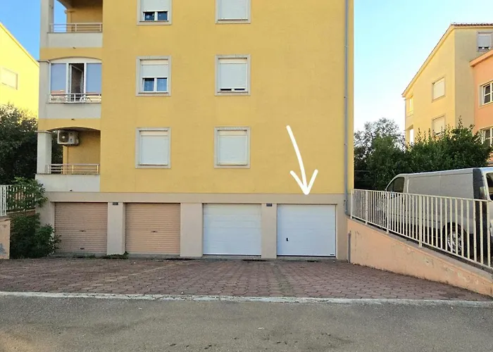 Visnjik - Self Check-in, Free Garage